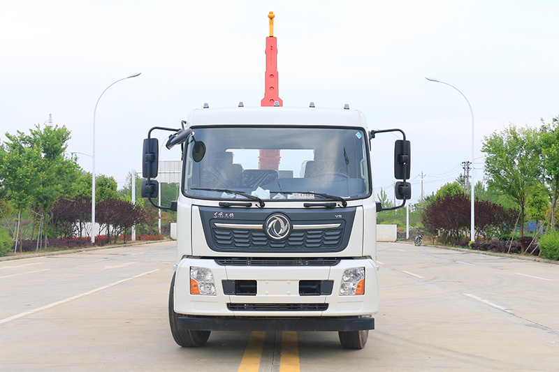 國(guó)六東風(fēng)天錦15噸套臂垃圾車