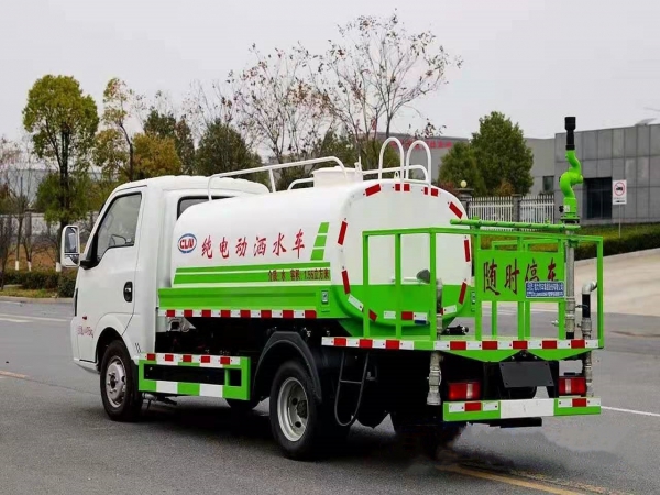 東風華神3方純電動灑水車